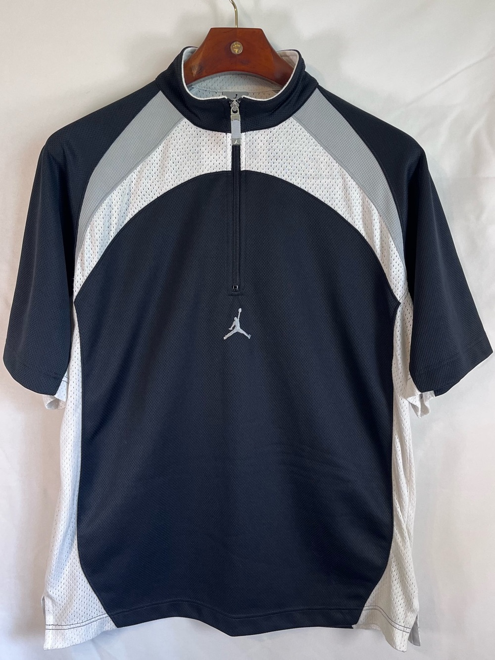 Jordan Jumpman Mesh 1/4 Zip Athletic Top Men’s M Black White Short Sleeve Shirt
